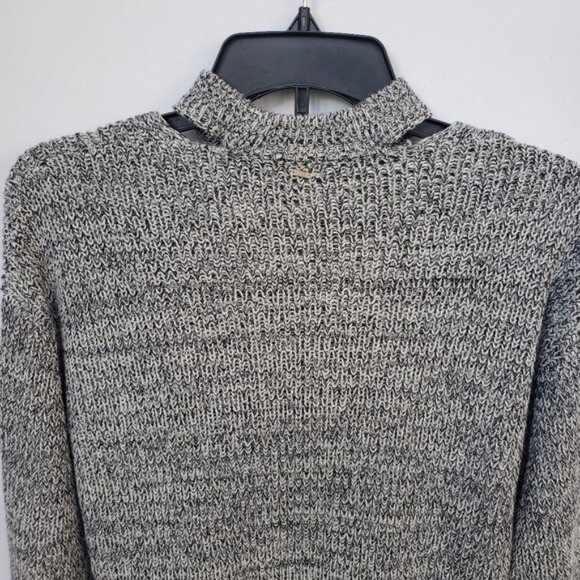 NWT Guess Sweater Lace Up details Size Small - Picture 10 of 15